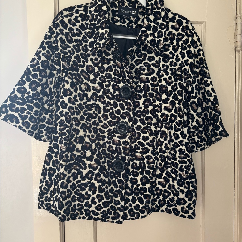 Forever 21 Leopard Print Babydoll Jacket Small. Excellent condition!